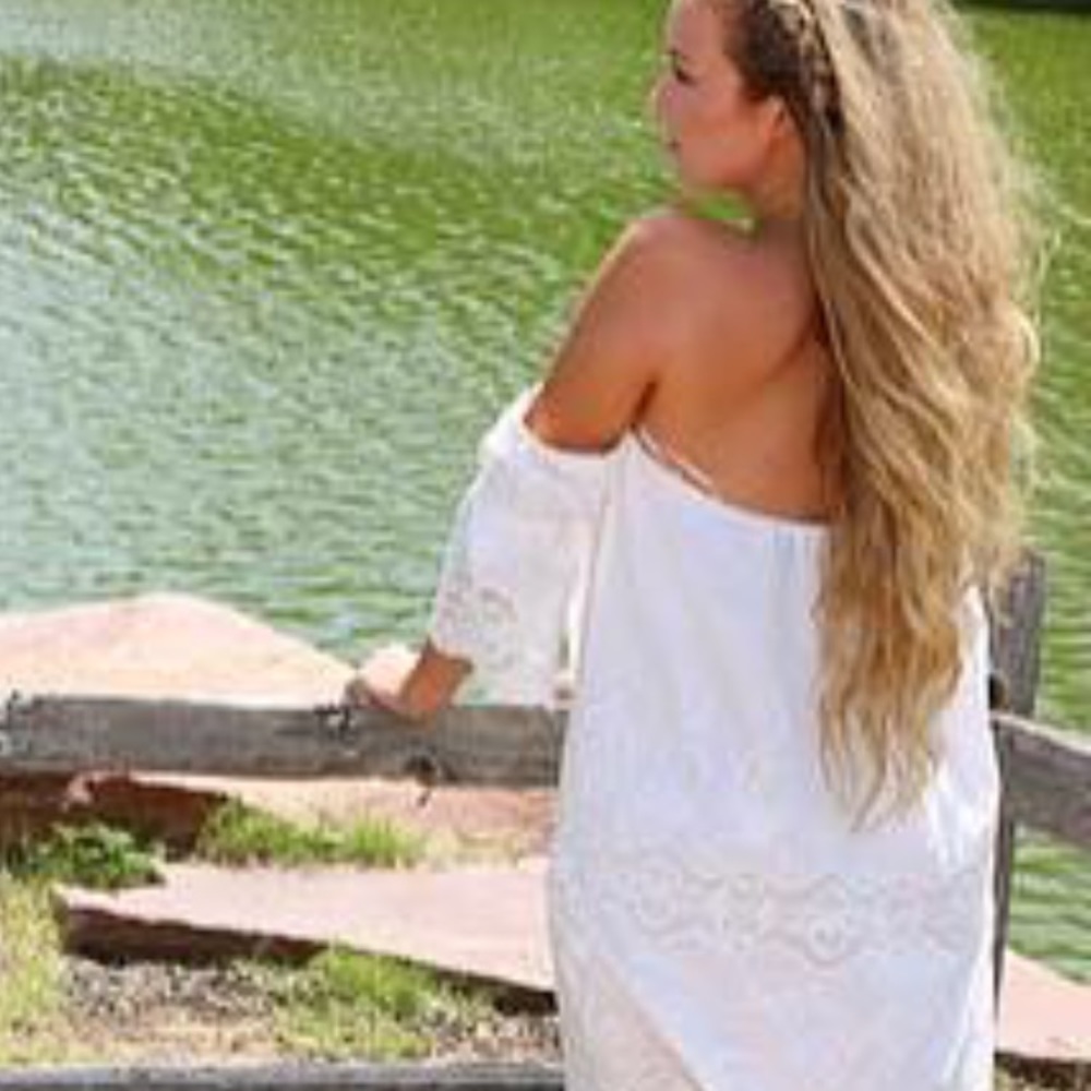 ASTR the label white lace dress - Picture 4 of 4
